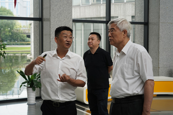 原国务院参事张纲调研指导我院国家质量基础设施平台建设工作