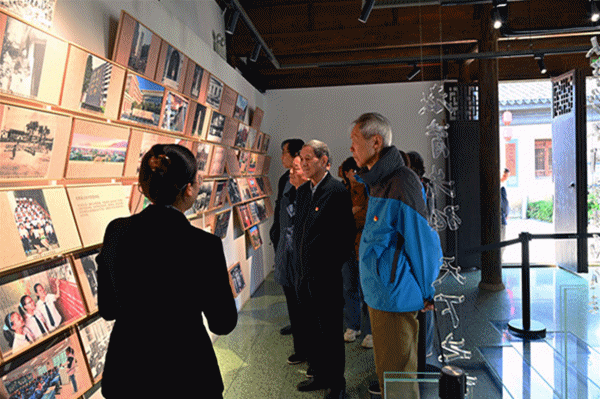 1761700003107876.gif b32ce9fca3e7f0aab0a59fc8dd954eeb_副本_副本.gif