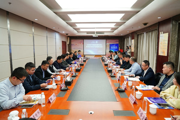 共建高能级公共服务平台 赋能新兴产业高质量发展——CPVT与YIST共建太空光伏产品检验检测公共服务平台